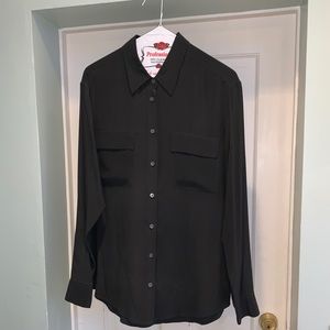 Equipment sizeS black silk blouse